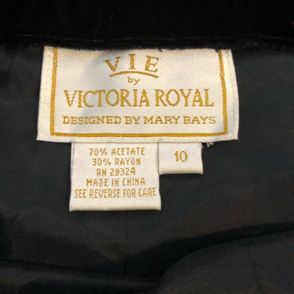 Vie by Victoria Royal acetate and rayon pants - Picture 2 of 3